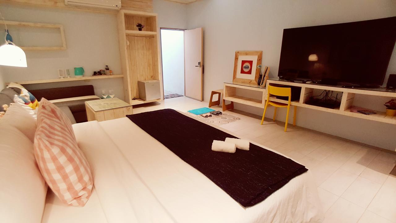 墾丁-湛藍海岸民宿 Azure Inn-南灣沙灘-可包棟-國旅卡特約商店 남완 외부 사진
