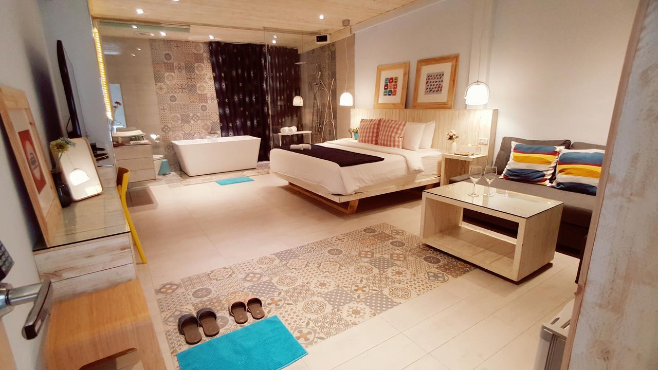 墾丁-湛藍海岸民宿 Azure Inn-南灣沙灘-可包棟-國旅卡特約商店 남완 외부 사진